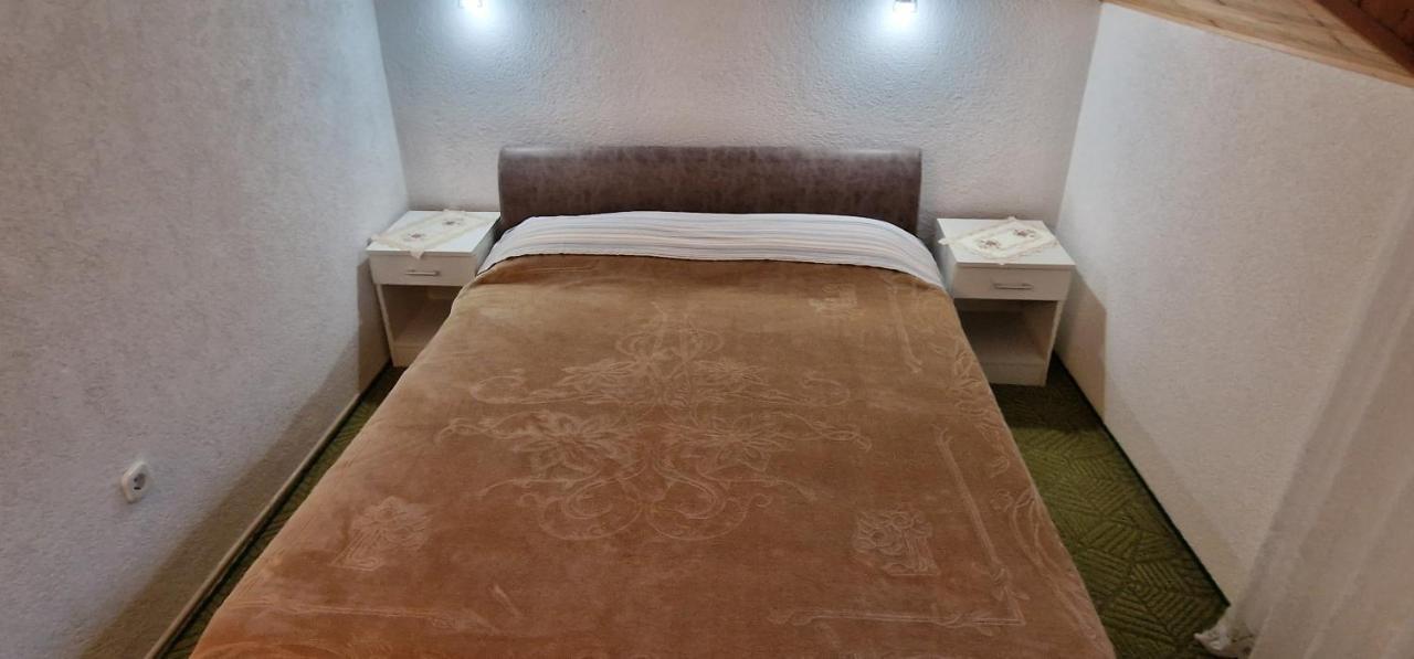 House Samardzic Hotel Jezerce Buitenkant foto