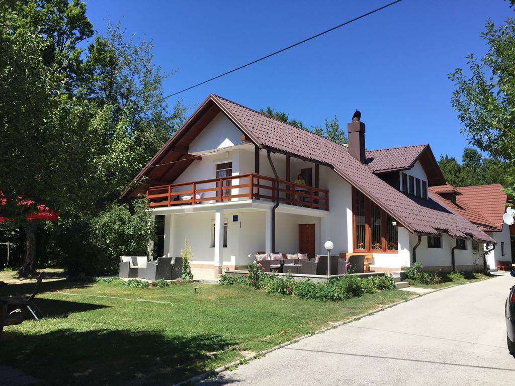 House Samardzic Hotel Jezerce Buitenkant foto